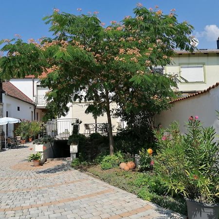 Gaestehaus Anita Breitenbrunn  Ngoại thất bức ảnh